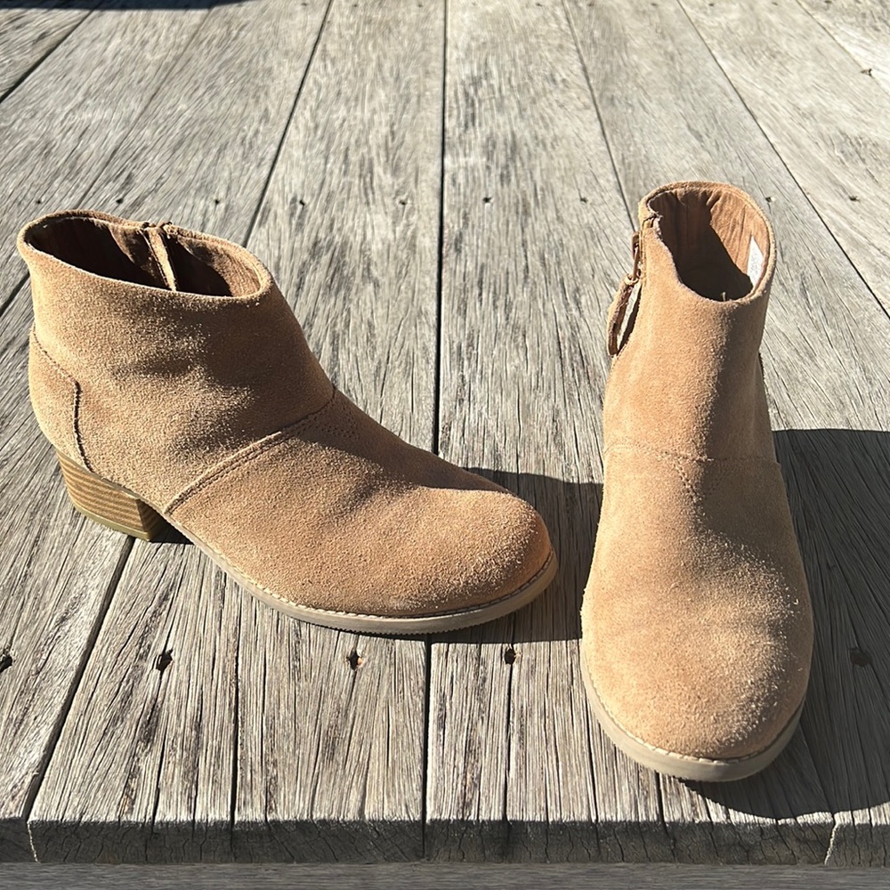 Toms booties